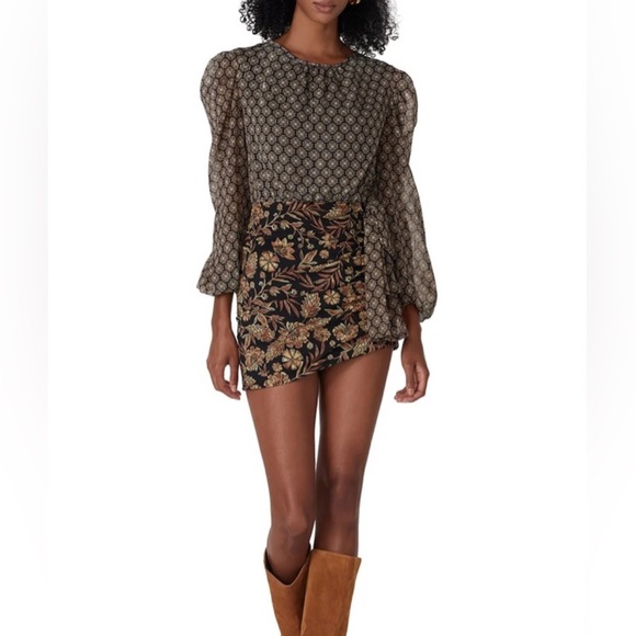 Misa Los Angeles Dresses & Skirts - MISA Amber Paisley‎ Print Long Sleeve Mini Dress